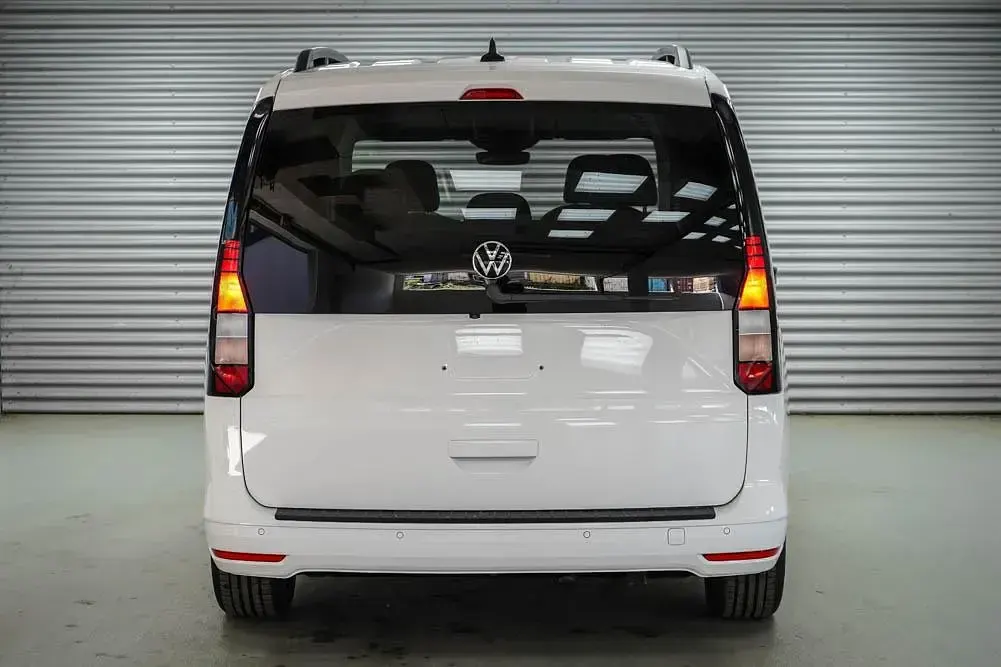 Neu VW Caddy Maxi 122 PS (89 kW) 2026 Candy weiãÿ uni () Van / Kleinbus