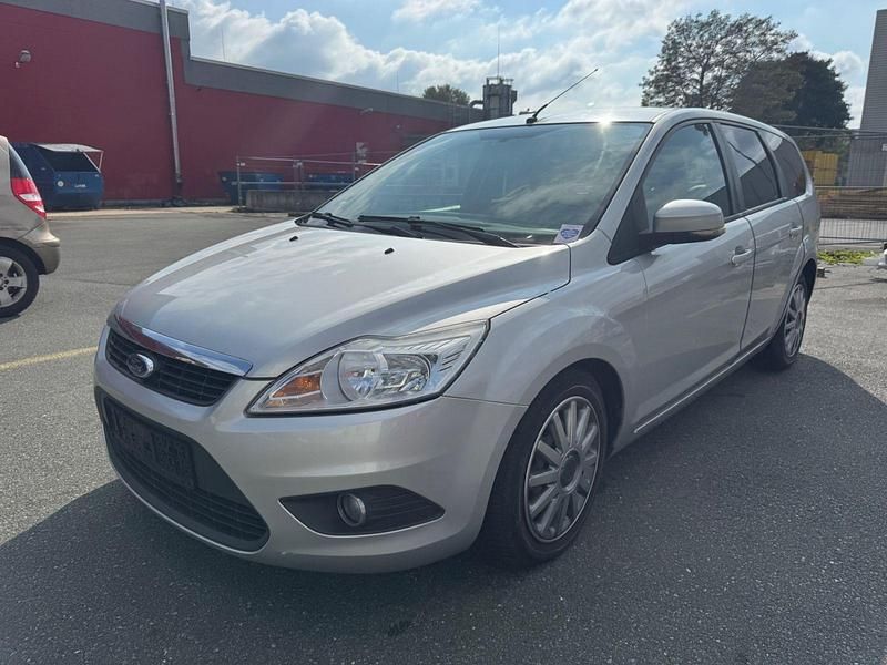 Silber Gebraucht 2011 Ford Focus Viva Kombi | 1.290 € (Superpreis) - Bild 1/4