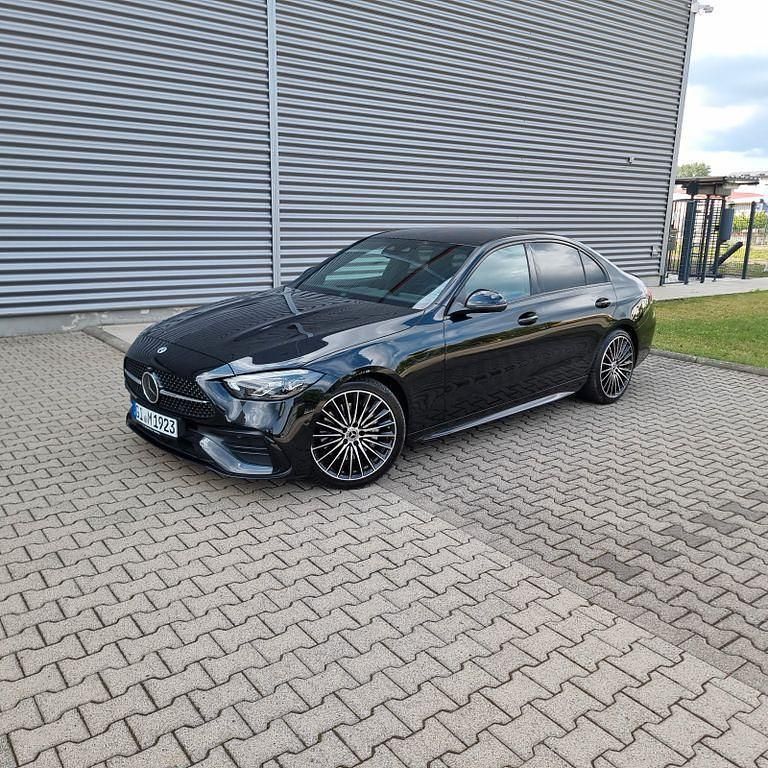 Schwarz Gebraucht 2023 Mercedes C300 Limousine | 39.500 € (Superpreis) - Bild 1/4