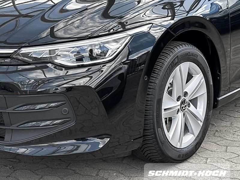 Gebraucht VW Golf VIII Life 150 PS (110 kW) 2025 Schwarz Kombi