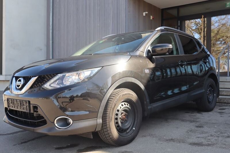 Schwarz Gebraucht 2017 Nissan Qashqai N-Vision SUV | 8.900 € (Superpreis) - Bild 1/4