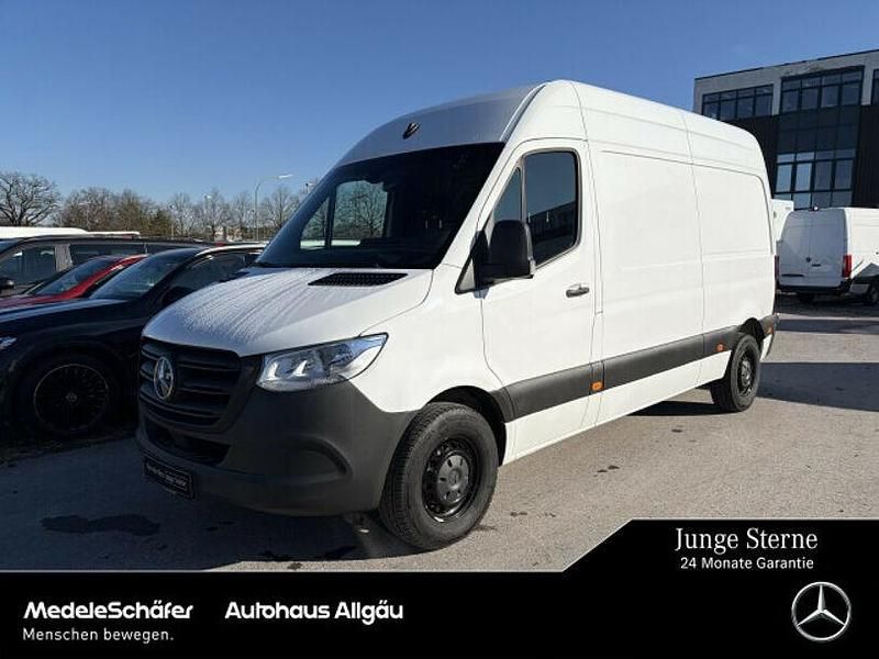 Gebraucht Mercedes E-Sprinter 80 kW (109 PS) 2022 Weiss Van