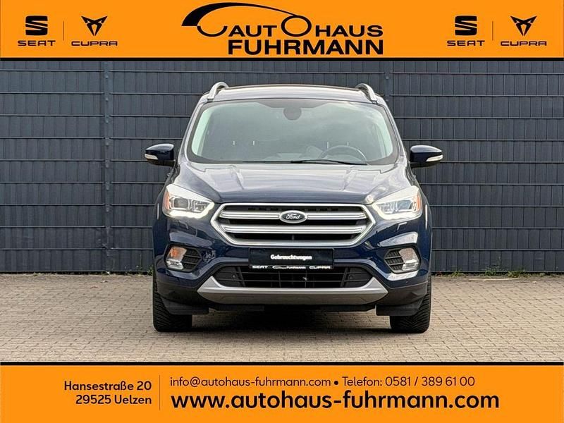 Używany Ford Kuga Cool & Connect 120 KM (88 kW) 2017 Niebieski SUV
