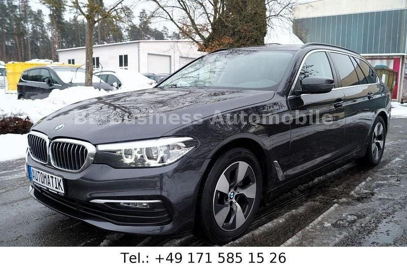 Grau Gebraucht 2020 BMW 520 Limousine | 18.499 € (Superpreis) - Bild 1/4