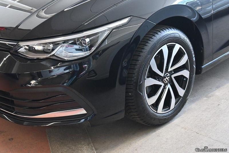 Gebraucht VW Golf VIII Active 150 PS (110 kW) 2023 Schwarz Limousine