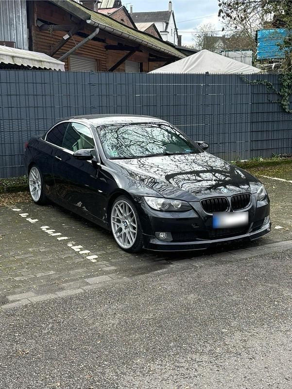 Gebraucht BMW 325 Cabriolet 197 PS (144 kW) 2008 Schwarz Cabrio