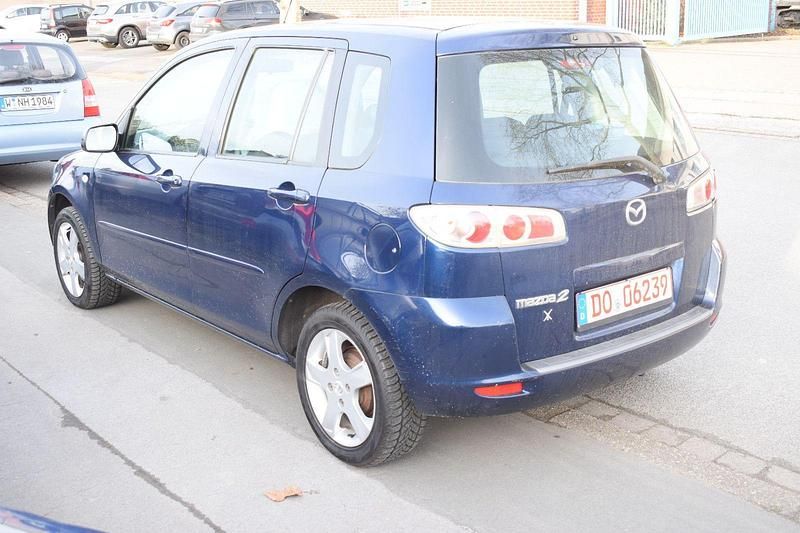 Gebraucht Mazda 2 Active 80 PS (58 kW) 2006 Blau Kleinwagen