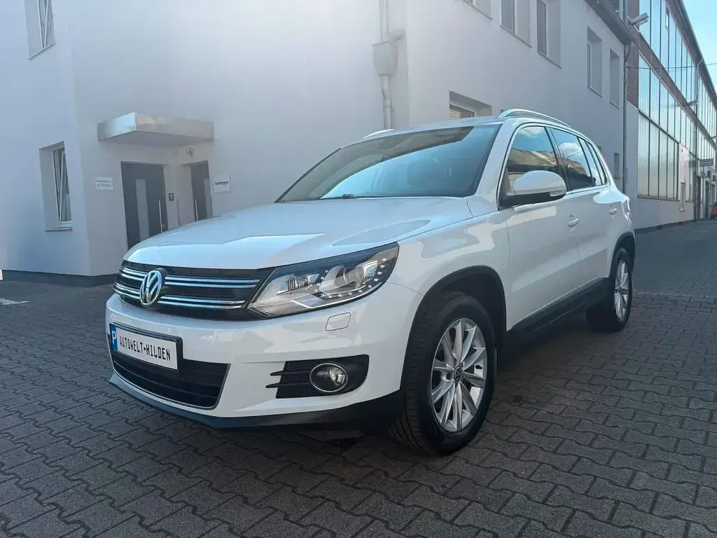 Gebraucht VW Tiguan LOUNGE 140 PS (102 kW) 2014 Weiß SUV
