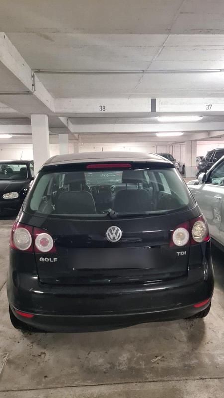 Schwarz Gebraucht 2005 VW Golf V Limousine | 3.450 € (Fairer Preis) - Bild 1/4