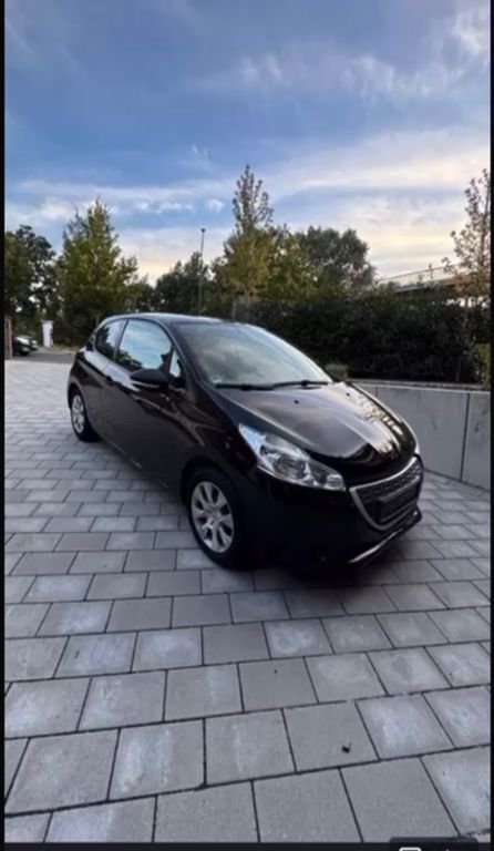Schwarz Gebraucht 2012 Peugeot 208 Active Kleinwagen | 4.300 € (Fairer Preis) - Bild 1/4