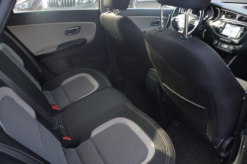 Gebraucht Kia Ceed 135 PS (99 kW) 2018 Dark gun metal Kleinwagen