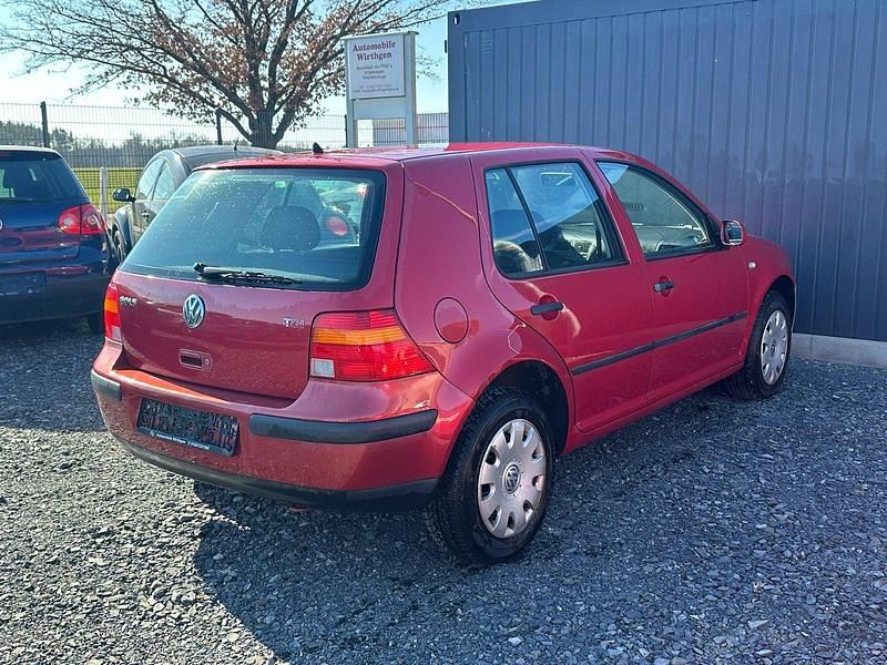 Gebraucht VW Golf IV 116 PS (85 kW) 2001 Rot Limousine