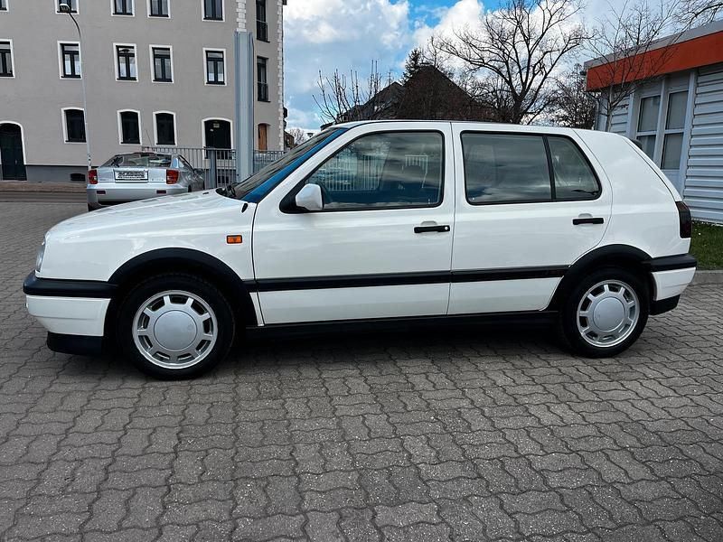 Gebraucht VW Golf III GTI 115 PS (84 kW) 1992 Weiß Kleinwagen