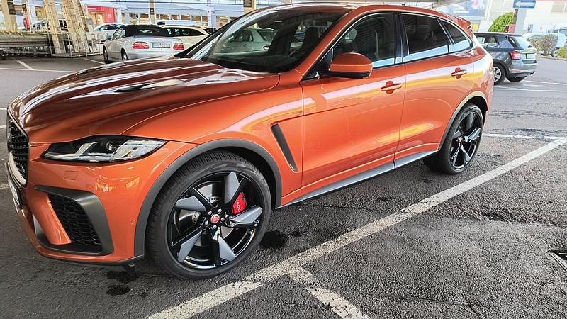 Orange Gebraucht 2021 Jaguar F-Pace SVR SUV | 47.850 € (Fairer Preis) - Bild 1/4