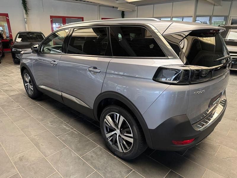 Gebraucht Peugeot 5008 Allure 131 PS (96 kW) 2024 Van / Kleinbus