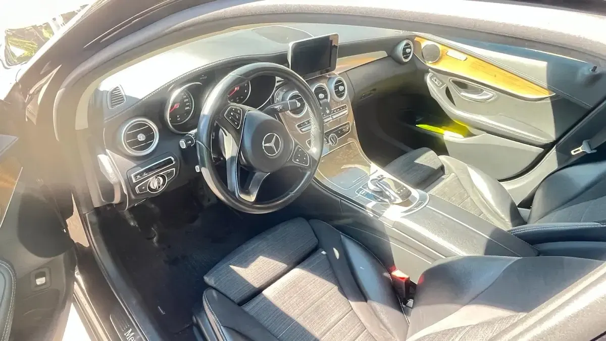 Gebraucht Mercedes C200 184 PS (135 kW) 2015 Limousine