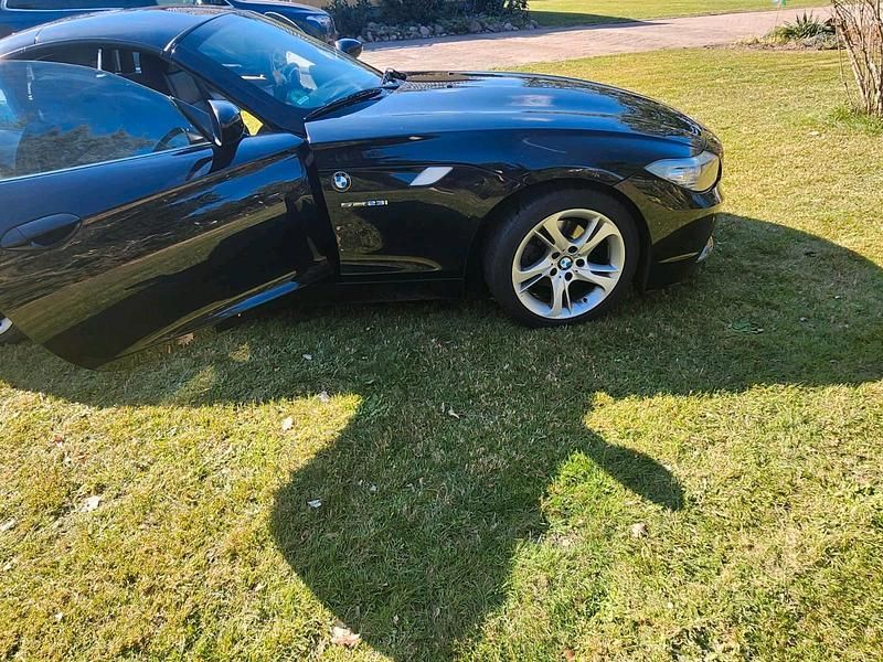 Gebraucht BMW Z4 205 PS (150 kW) 2012 Schwarz Cabrio