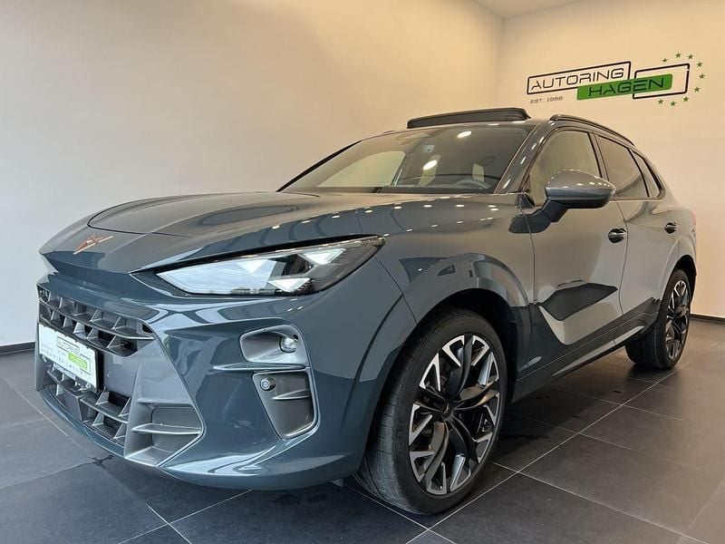 Fjord blau Neu 2025 Cupra Terramar VZ2 SUV | 42.985 € (Superpreis) - Bild 1/4