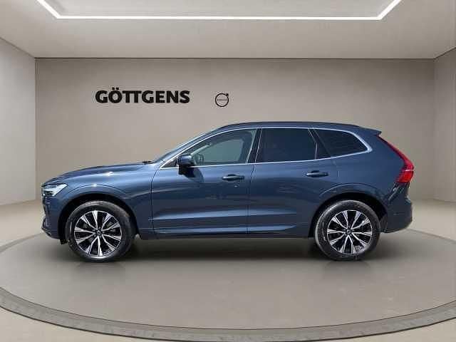Gebraucht Volvo XC60 Core 197 PS (144 kW) 2023 Blau SUV