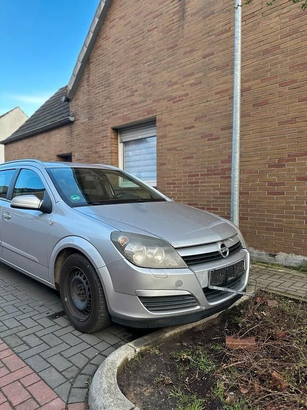 Gebraucht Opel Astra 2006 Grau Kombi