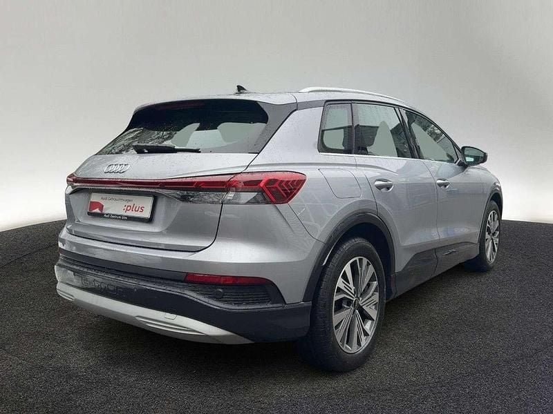 Gebraucht Audi Q4 e-tron Advanced 150 kW (204 PS) 2021 Florettsilber metallic SUV