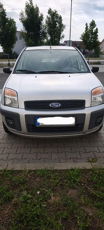 Grau Gebraucht 2008 Ford Fusion Ambiente Limousine | 1.990 € (Guter Preis) - Bild 1/4