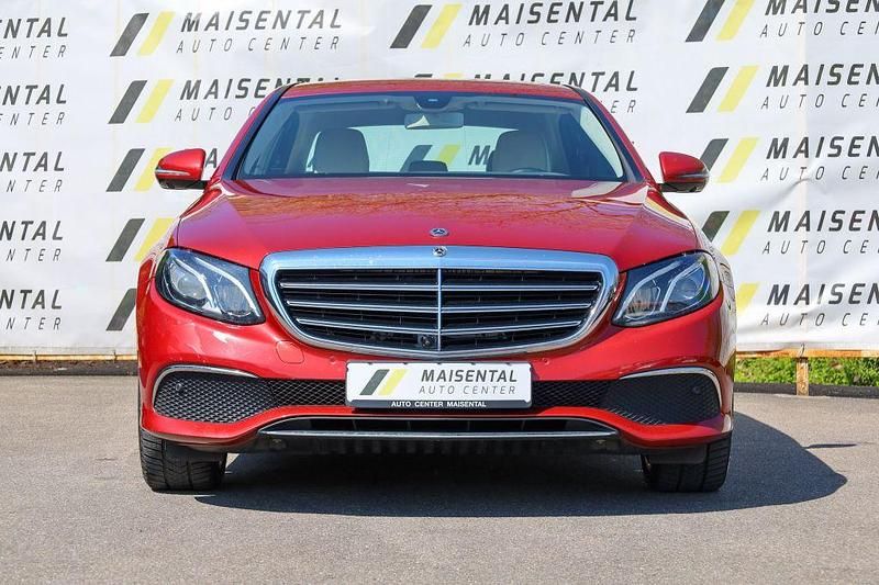 Gebraucht Mercedes E200 Exclusive 184 PS (135 kW) 2017 Rot Limousine