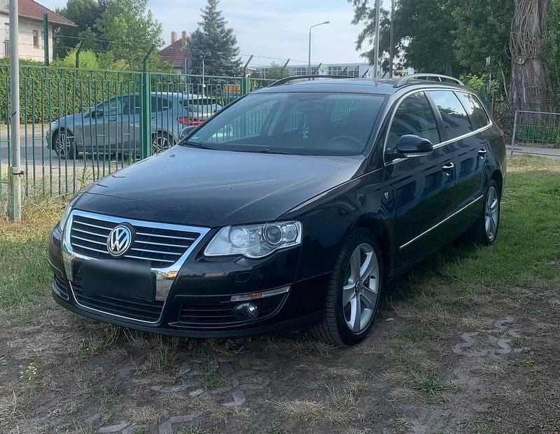 Schwarz Gebraucht 2008 VW Passat Highline Kombi | 2.390 € (Guter Preis) - Bild 1/4