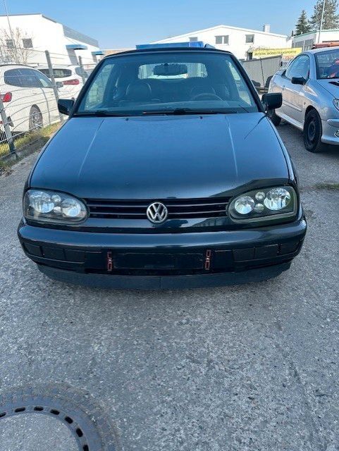 Schwarz Gebraucht 1995 VW Golf Cabriolet Cabrio | 1.690 € - Bild 1/4