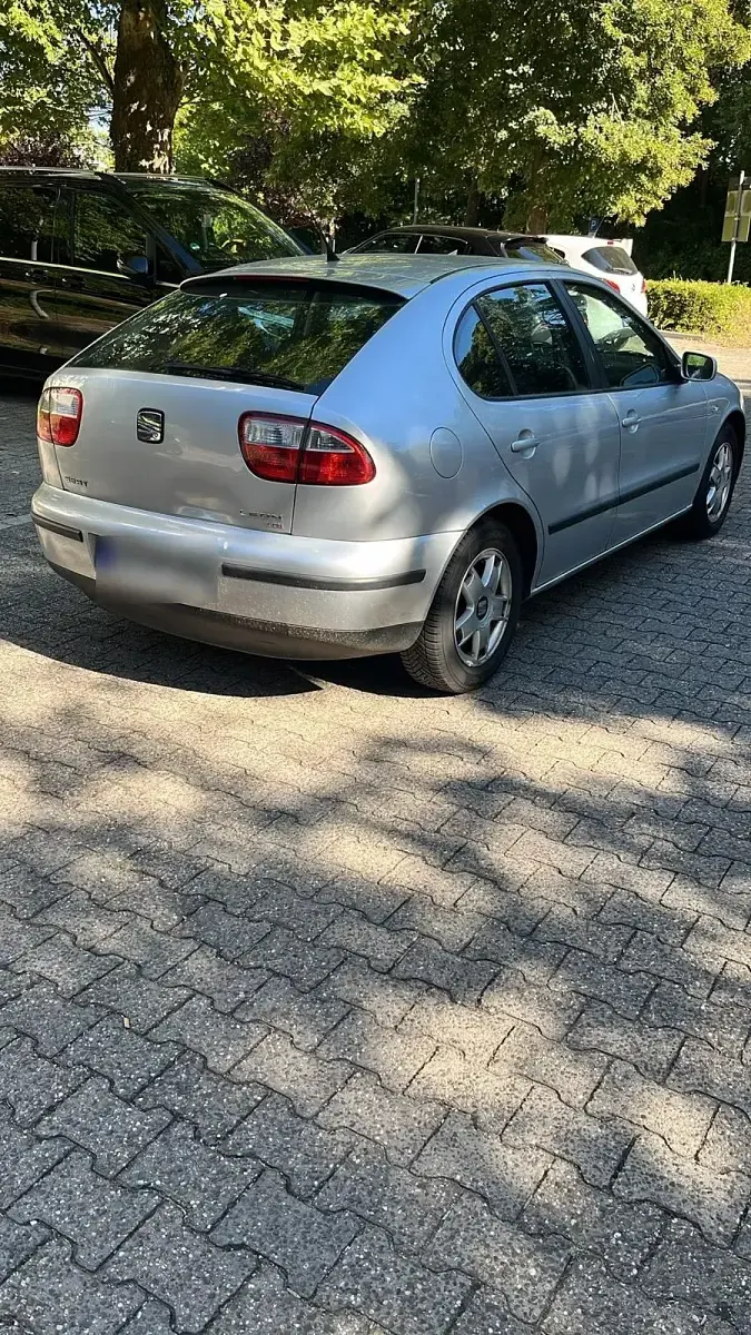 Gebraucht Seat Leon 110 PS (80 kW) 2001 Silber Kleinwagen