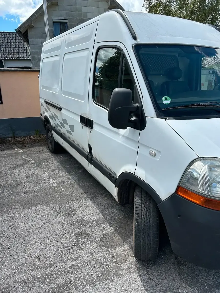 Gebraucht Renault Master 145 PS (106 kW) 2009 Weiß Van / Kleinbus