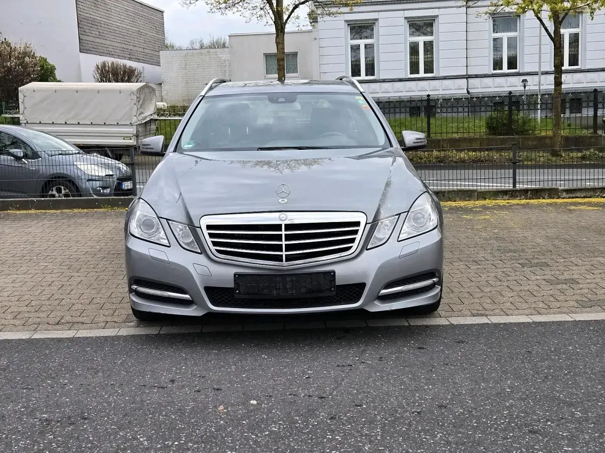 Second-hand Mercedes E300 231 CP (169 kW) 2011 Gri Break