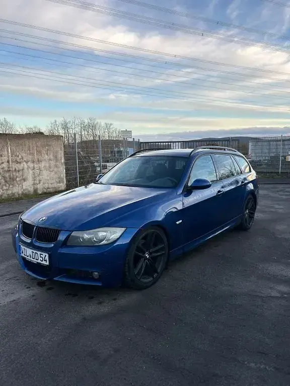 Używany BMW 320 Performance 222 KM (163 kW) 2006 Niebieski Kombi