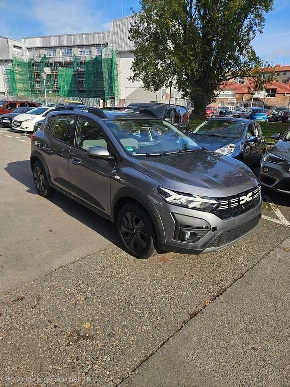 Gebraucht Dacia Sandero Expression 91 PS (66 kW) 2024 Grau Limousine