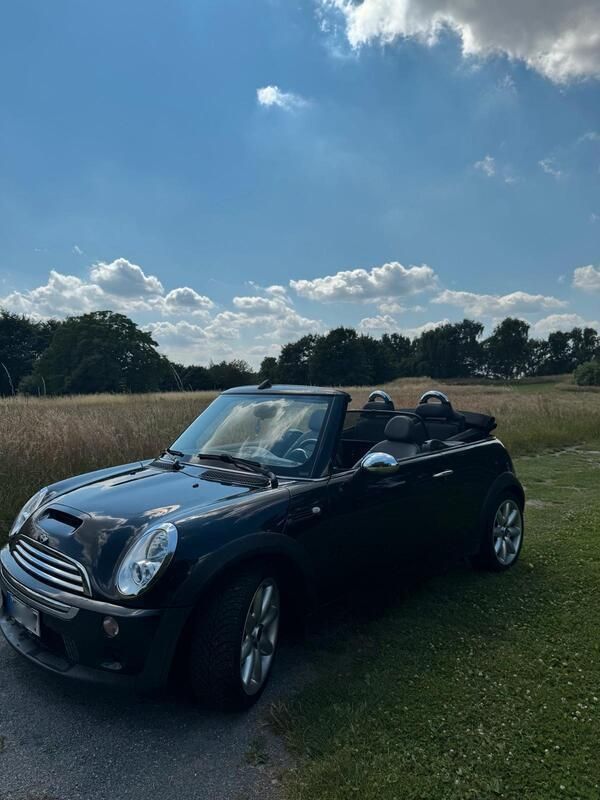 Schwarz Gebraucht 2007 Mini One Cabriolet Cabrio | 4.500 € (Fairer Preis) - Bild 1/4
