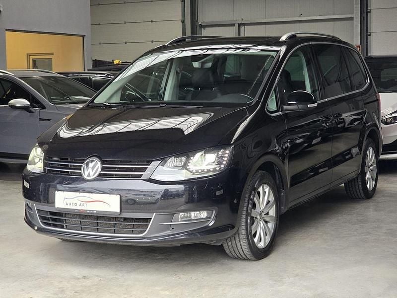 Gebraucht VW Sharan Highline 177 PS (130 kW) 2020 Deep black perleffekt Van / Kleinbus