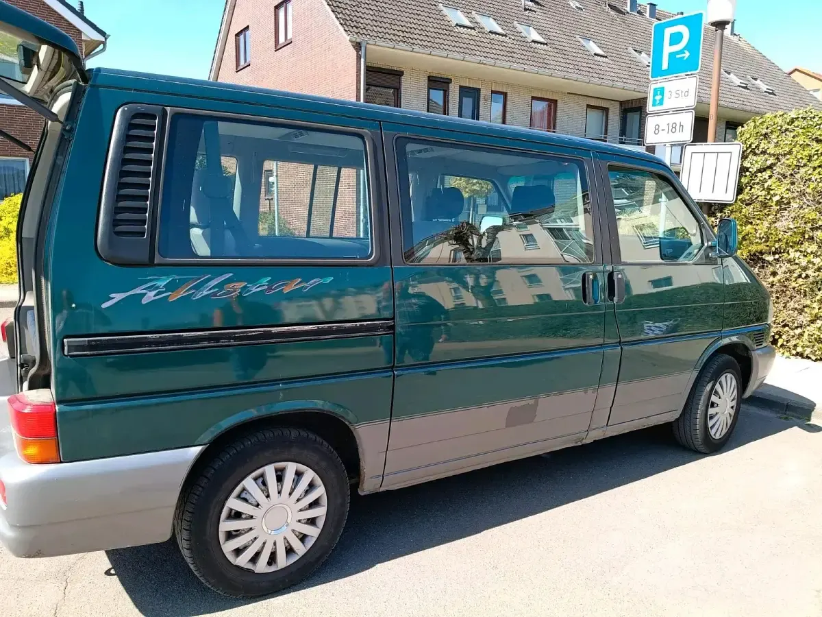 Gebraucht VW Multivan 102 PS (75 kW) 1998 Grün Van / Kleinbus