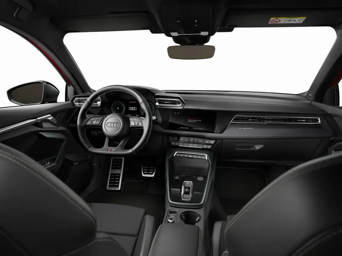 Usata Audi A3 Sportback e-tron S-Line 272 CV (200 kW) 2025 Rosso Utilitaria