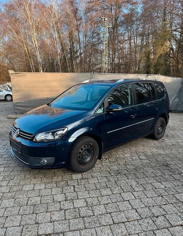 Gebraucht VW Touran Highline 140 PS (102 kW) 2015 Blau Van / Kleinbus