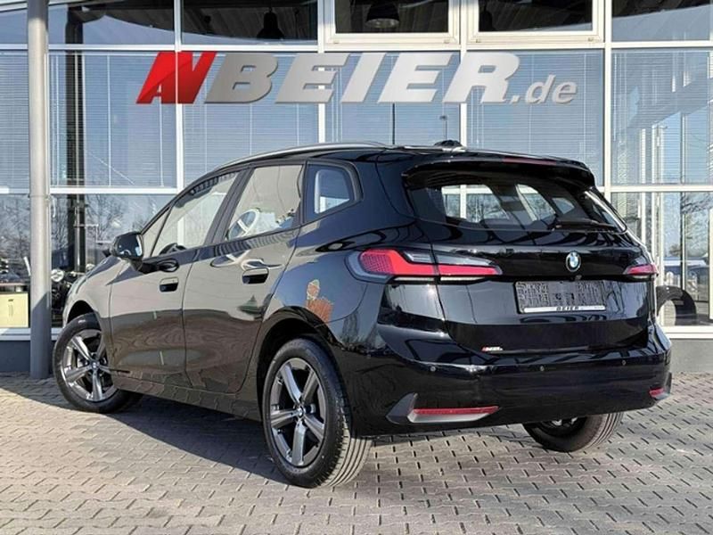 Gebraucht BMW 218 136 PS (100 kW) 2024 Schwarz Van / Kleinbus