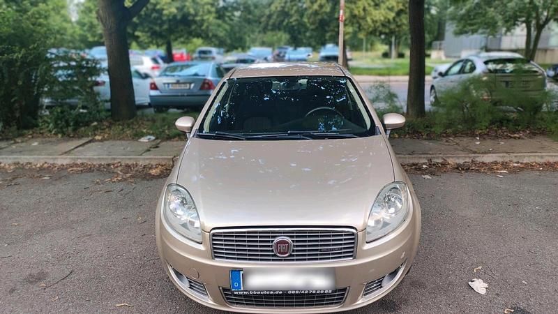 Gold Gebraucht 2009 Fiat Linea Limousine | 1.790 € (Fairer Preis) - Bild 1/4