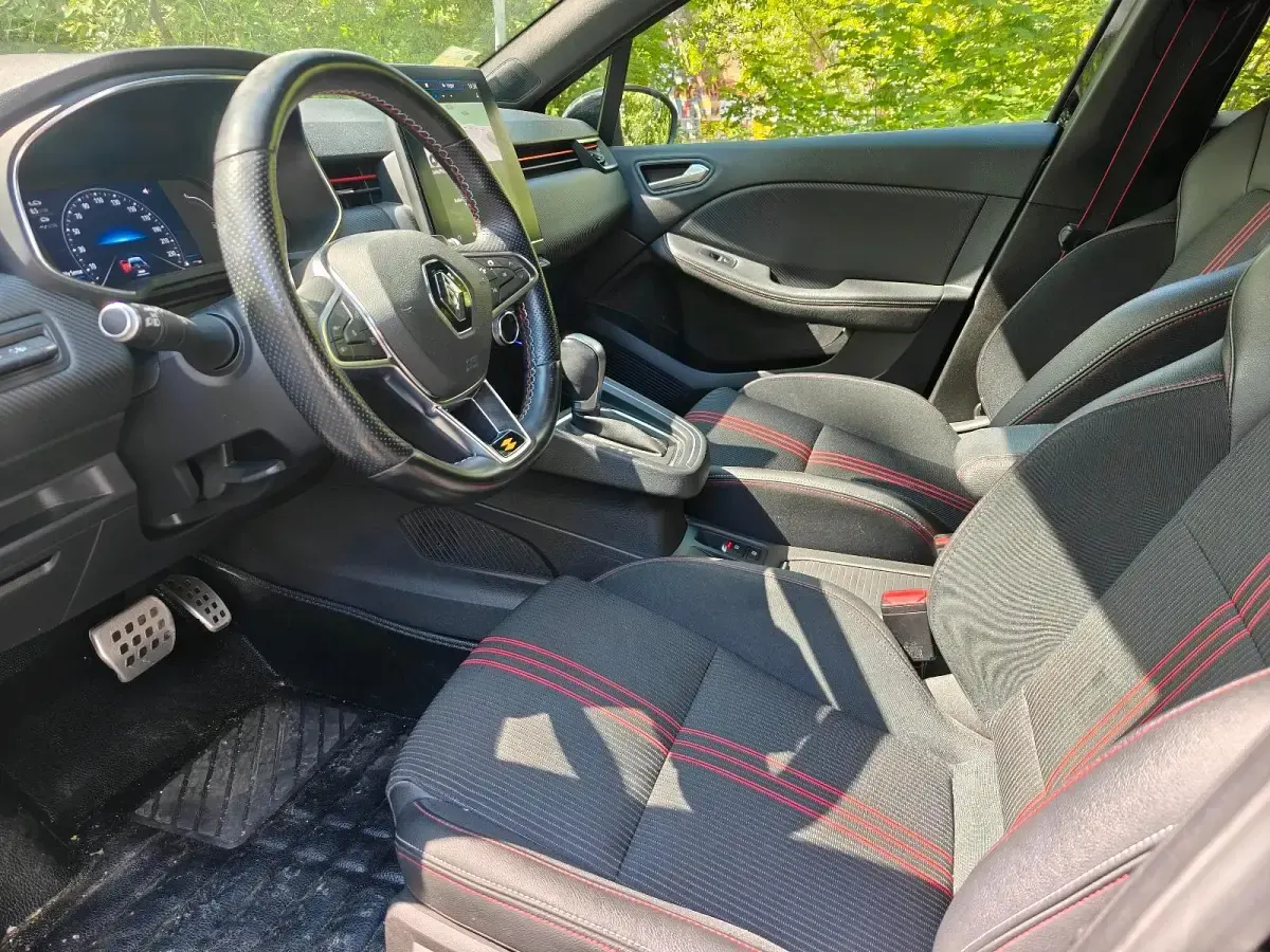 Gebraucht Renault Clio RS Line 131 PS (96 kW) 2020 Schwarz Kleinwagen