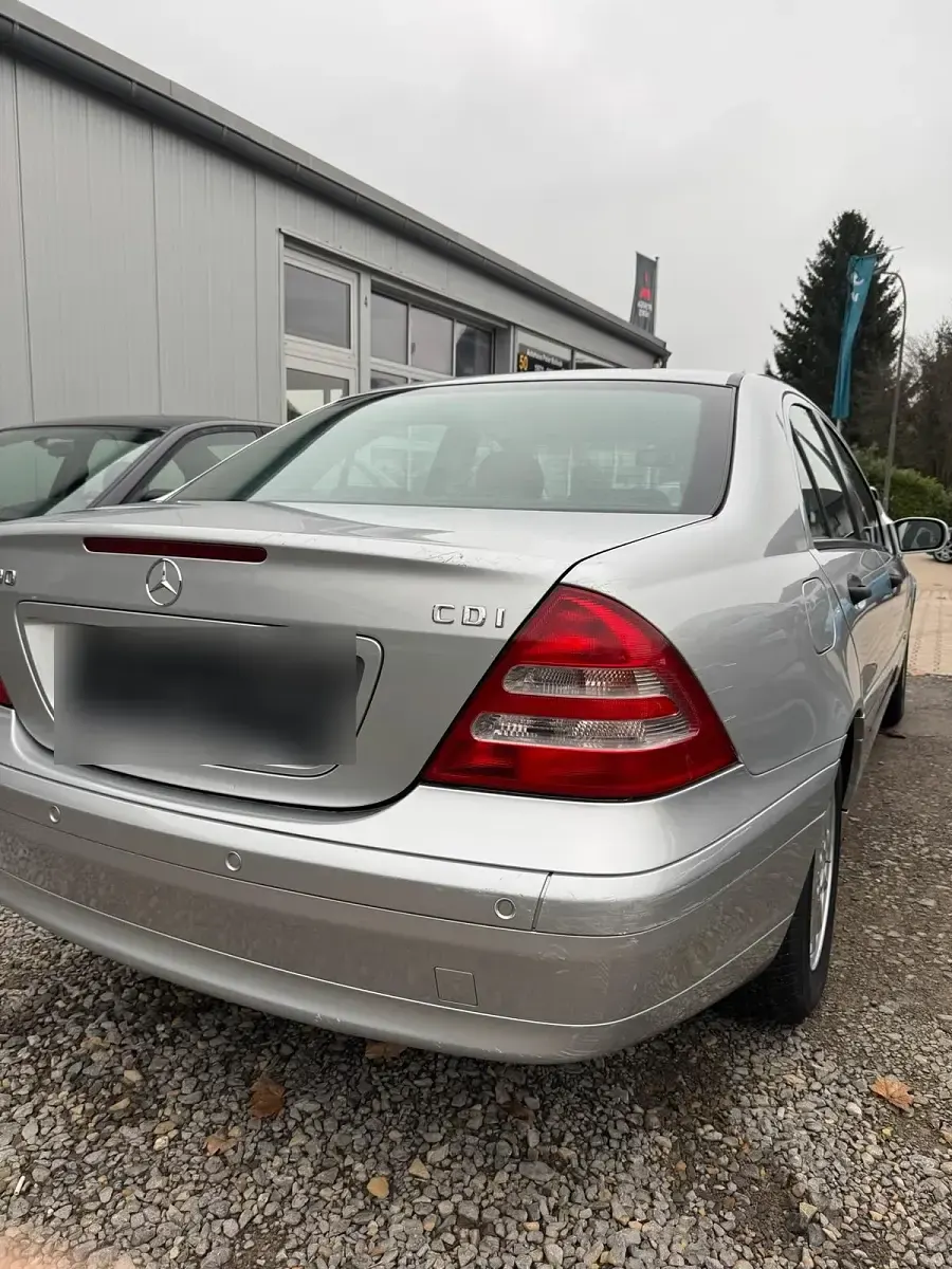 Gebraucht Mercedes C200 115 PS (84 kW) 2000 Silber Limousine