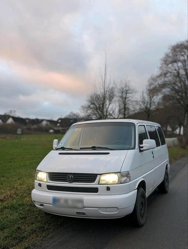 Weiß Gebraucht 1998 VW Caravelle Van / Kleinbus | 9.750 € - Bild 1/4