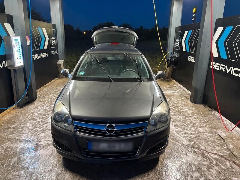 Gebraucht 2009 Opel Astra Limousine | 1.300 € (Guter Preis) - Bild 1/4
