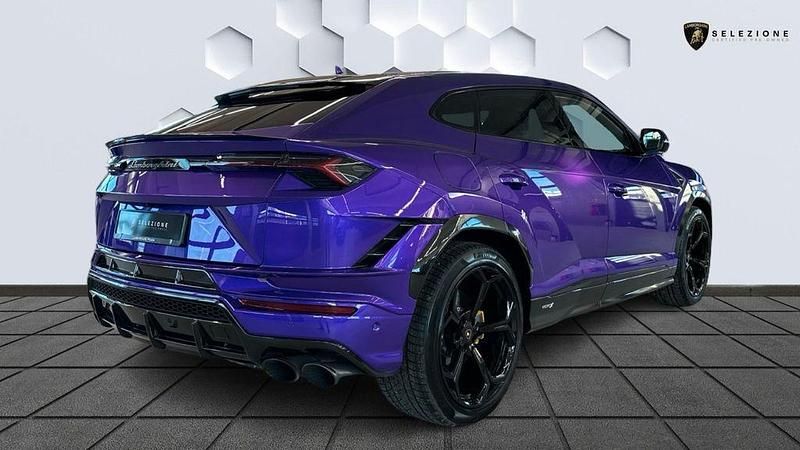 Gebraucht Lamborghini Urus 666 PS (489 kW) 2025 Violett SUV
