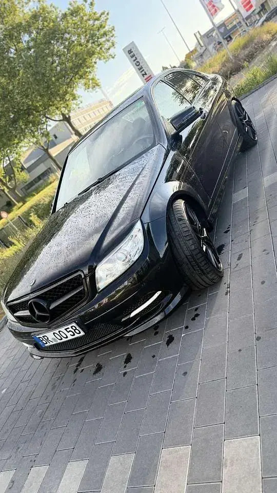 Gebraucht Mercedes C300 Elegance 231 PS (169 kW) 2010 Kombi