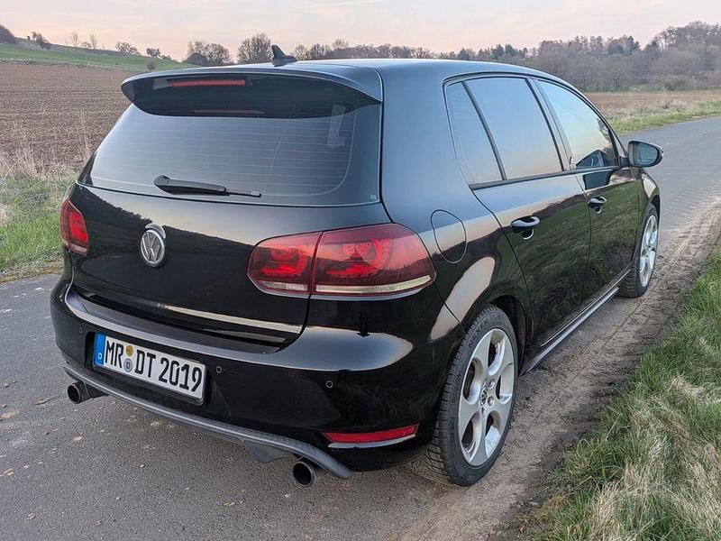 Gebraucht VW Golf VI Edition 211 PS (155 kW) 2011 Schwarz Kleinwagen