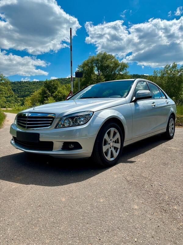 Silber Gebraucht 2008 Mercedes C180 Limousine | 8.890 € - Bild 1/4