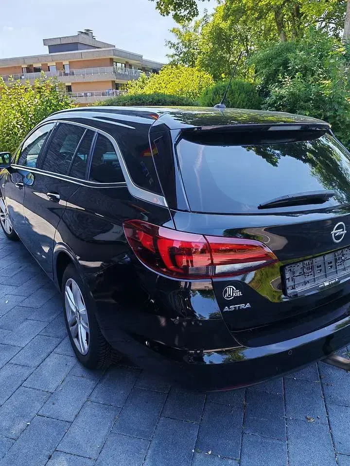 Gebraucht Opel Astra Dynamic 136 PS (100 kW) 2018 Onyx schwarz Kombi